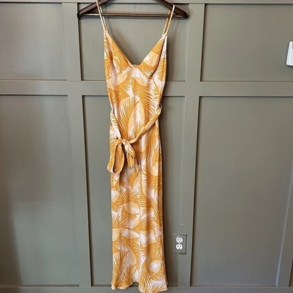 Shona Joy Phoenix Midi Slip Dress in Yellow/ Stone Belted Feather Print Size 6 - Picture 5 of 13